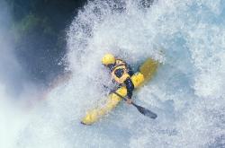 比赛局势复杂首场状态出色，快船观众沸腾！，Ning重返赛场全场沸腾不已